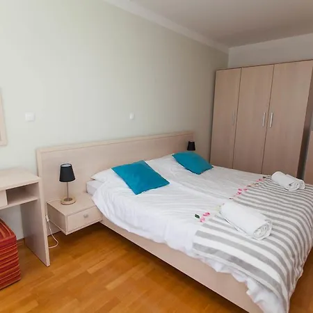 Apartments Ines Selce Exterior photo