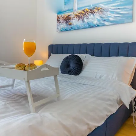 Apartments Ines Selce Exterior photo